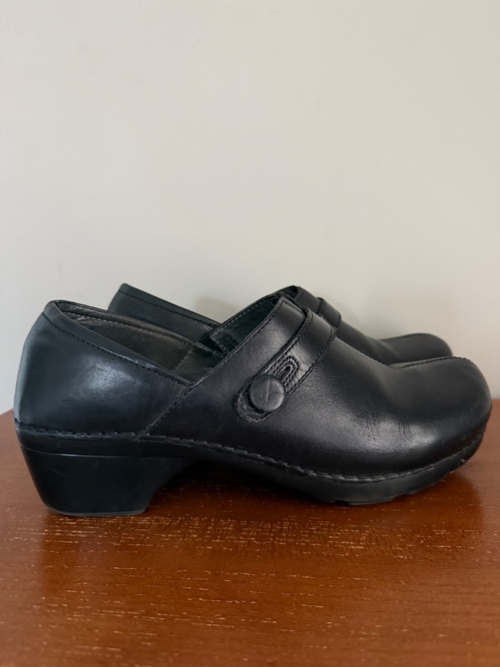 Dansko Black Leather Clogs Slip On Comfort Shoes EU 42 Women’s 11.5-12